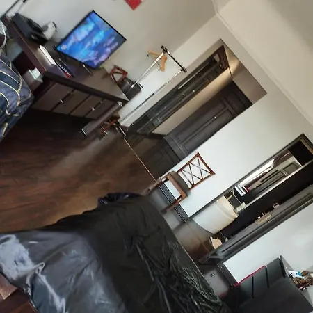 Les Champs Apartment *
